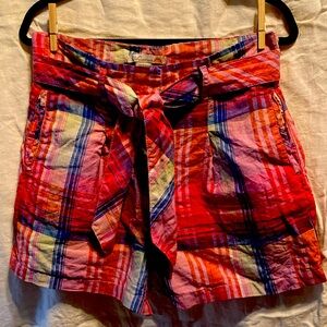 100% linen C&C California size 8 shorts